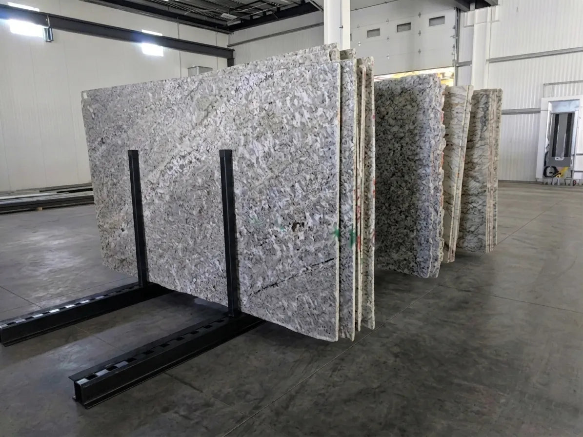 Heavy-Duty Bundle Slab Rack With Rubber Cap application example; configuration may vary